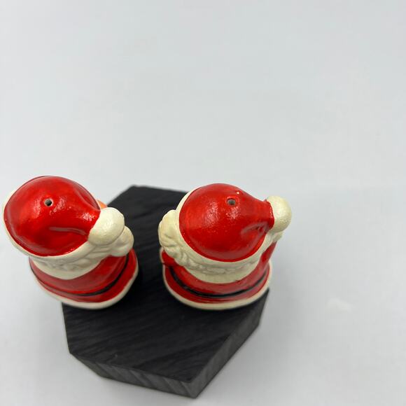 Vintage Mini Salt Shakers Winking Santa Claus Ceramic WDW Figurines Christmas - Picture 3 of 9